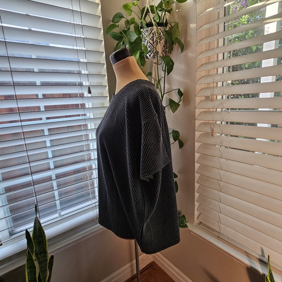 Zenana Outfitters Black and White Striped Top - Picture 11 of 15